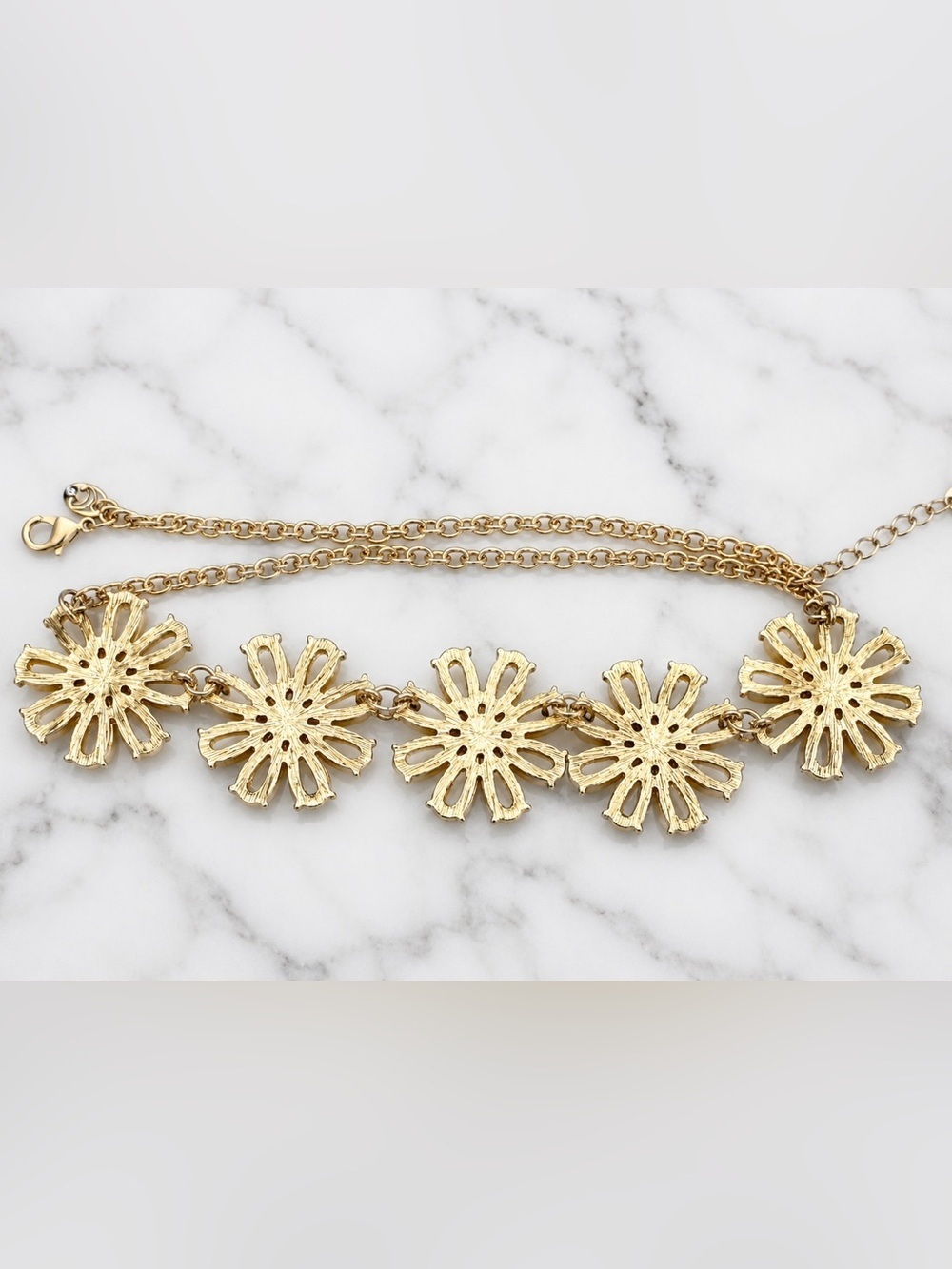 Vintage Charming Charlie Gold with Yellow Resin Flowers Rhinestone Center EX CON - Picture 4 of 8